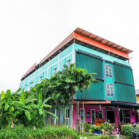 Serene Place Chalong Luaran gambar