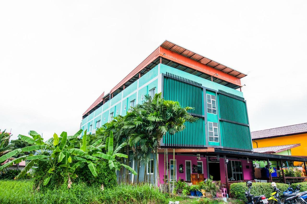 Serene Place Chalong Luaran gambar